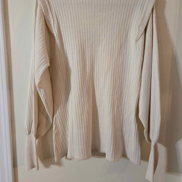 🆕NWT City Chic Cream Tunic Sweater Size Medium Long Sleeves - Picture 11 of 11